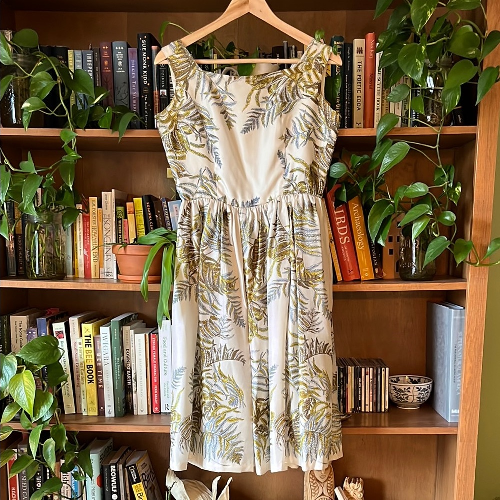 VINTAGE. 1950s. Betty Barclay silk fern printed cocktail dress.